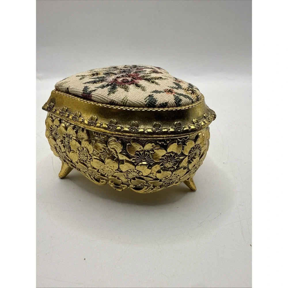 Vintage Floral Tapestry Jewelry Trinket‎ Box Japan Brass Gold Tone Needlepoint